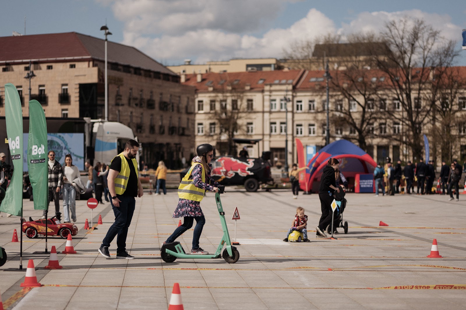 Bolt safety training in Vilnius, Lithuania. People learning how and where to park a scooter