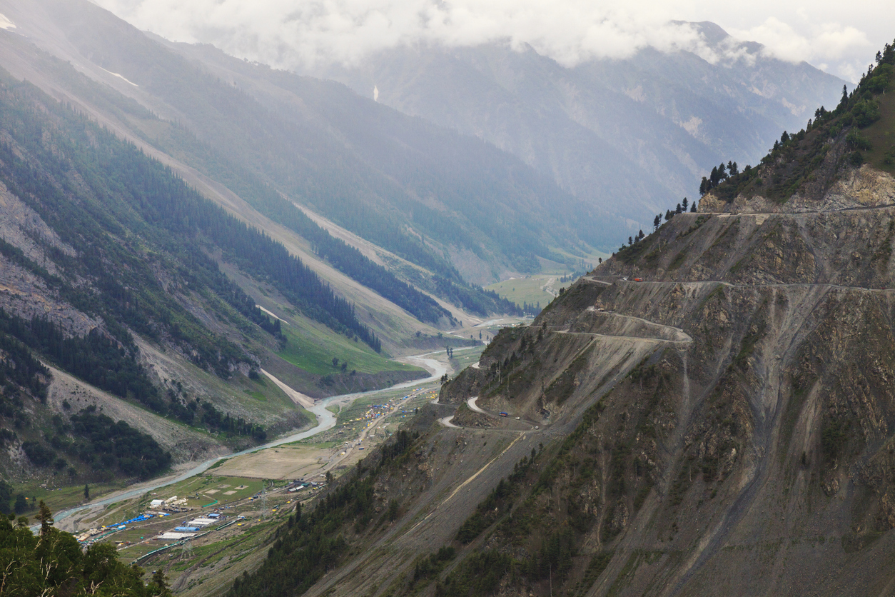 World's most dangerous road, Zoji la pass
