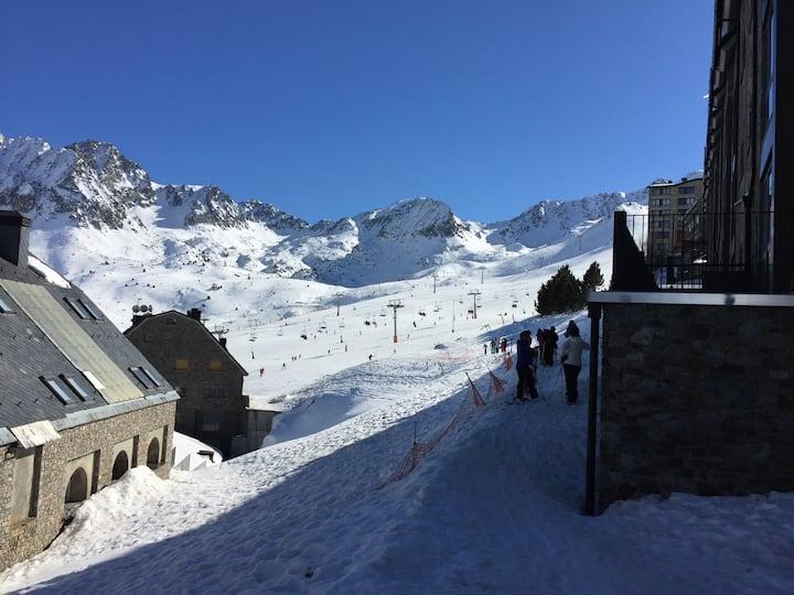 ⛷Accès direct sur les piste / ⛷Direct access to the slopes / ⛷Acceso directo a las pistas